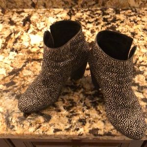 Real fur printed calf hair booties